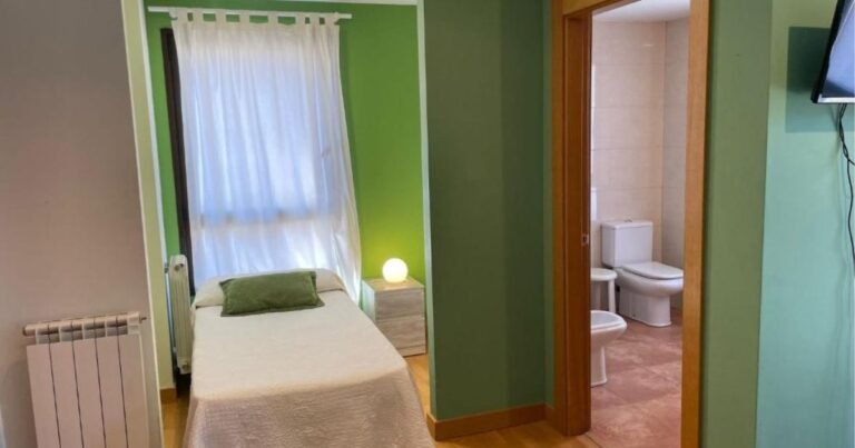 Pension Tau Larrasoana Camino de Santiago Frances 5 768x403