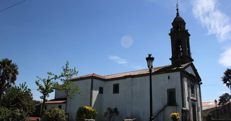 Iglesia de Santa Eulalia O Pedrouzo