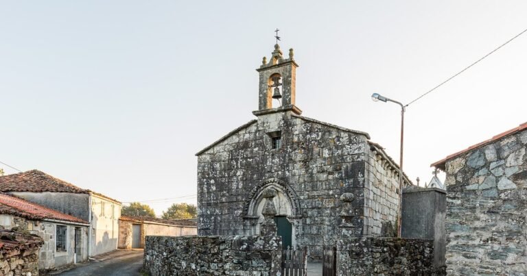 Iglesia de Santa María de Leboreiro
