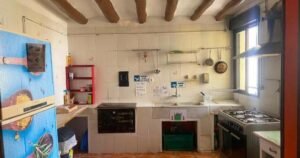 albergue la fuente casa de austria los arcos 09 cocina 300x158