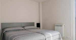 casa rural patxikuzuria espinal 03 habitacion 300x158