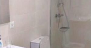 casa rural patxikuzuria espinal 08 bano ducha 300x158