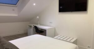 hostal comfort suites carrion de los condes 06 300x158