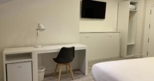 hostal comfort suites carrion de los condes 09 300x158