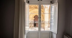 hostal la corte carrion de los condes 05 300x158