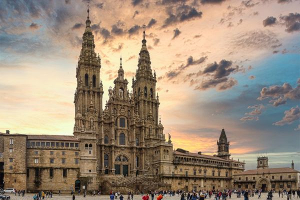 Obradoiro-Fassade der Kathedrale von Santiago de Compostela